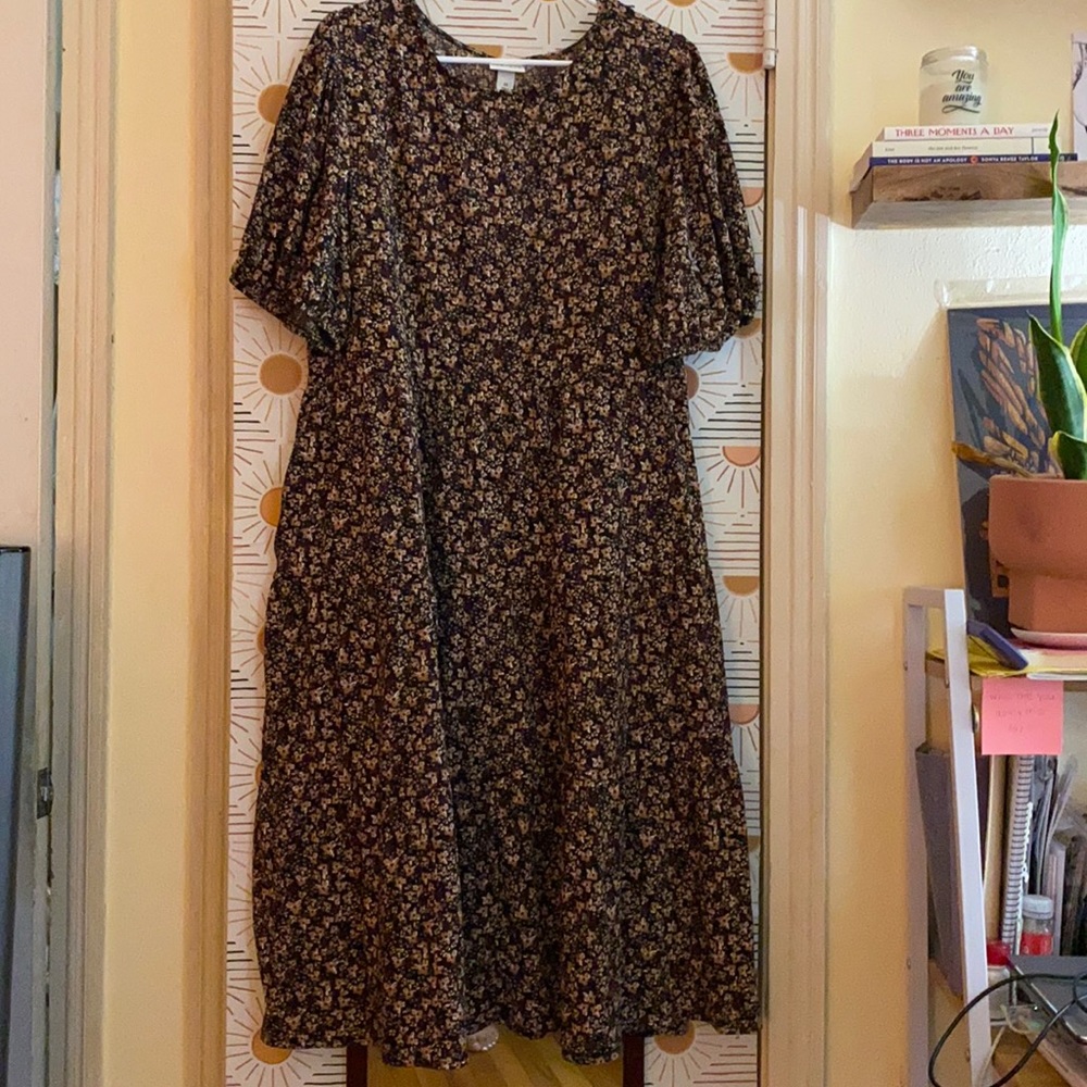 Ava & Viv floral print short sleeve midi dress